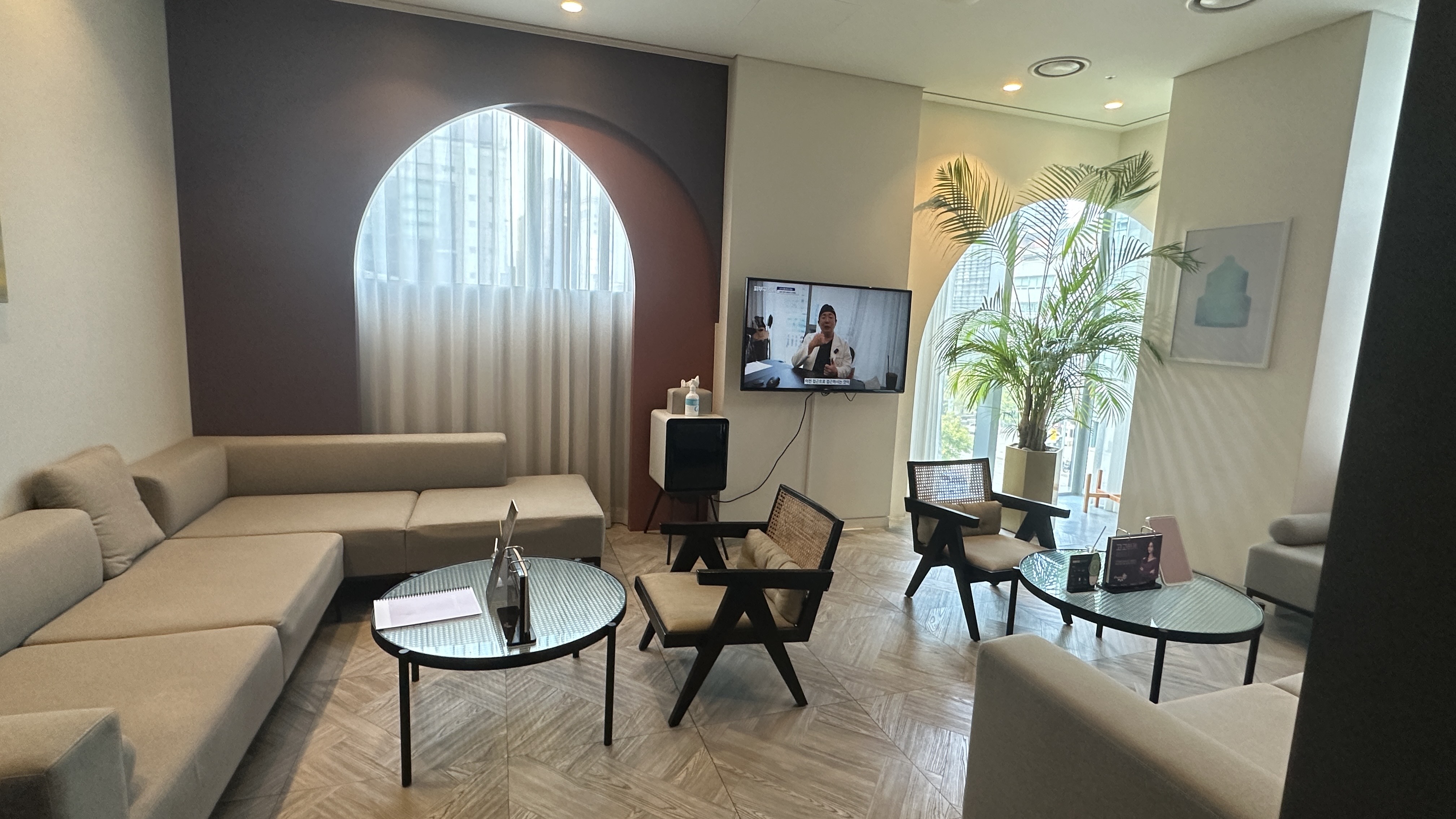 韩国奥嘉娜皮肤科价格大揭秘！高端皮肤科亲民价，美版超声刀400发264万韩币起，快来看！ 